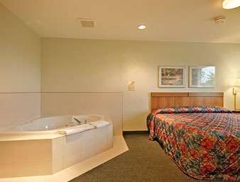 Отель Super 8 By Wyndham Hagerstown/Halfway Area Номер фото